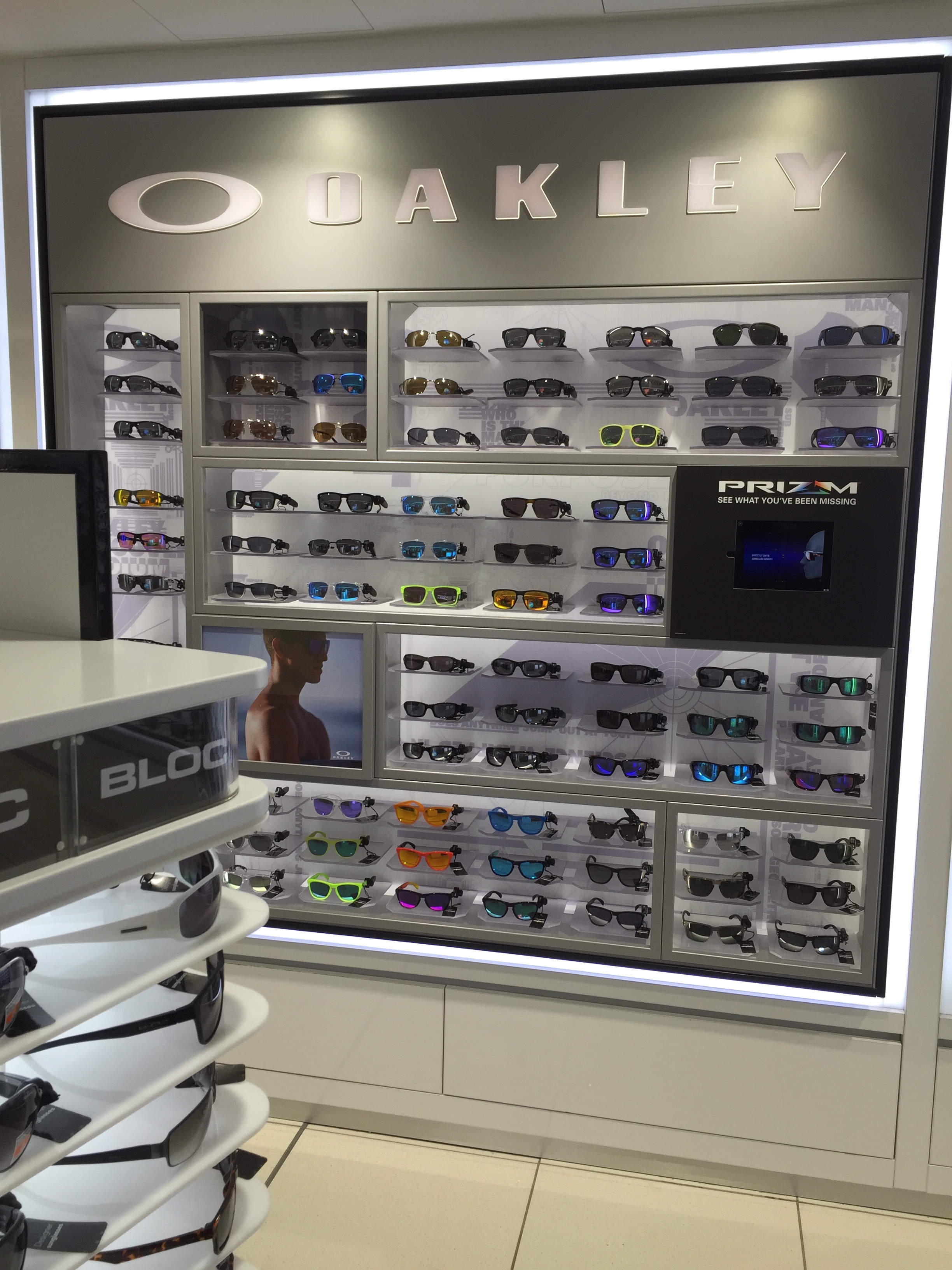 Ray Ban Sunglasses Showroom In East Delhi « Heritage Malta