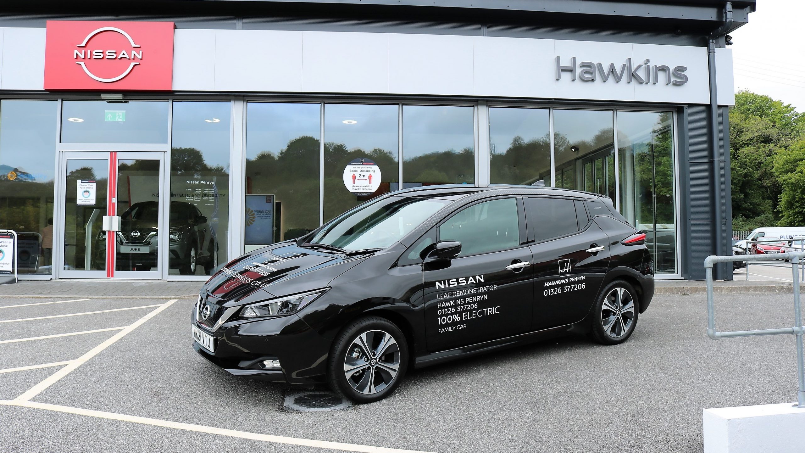 Nissan dealers take on new corporate identity