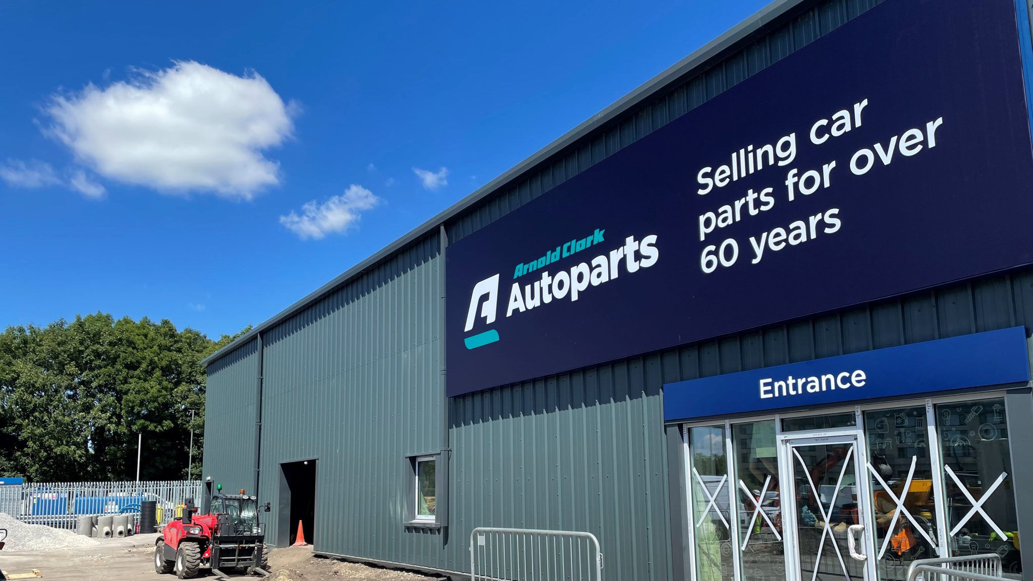 Arnold Clark Autoparts opens branch in Chesterfield