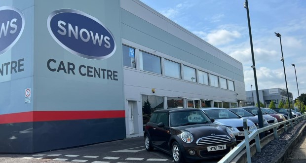 Snows opens new used car centre in Southampton