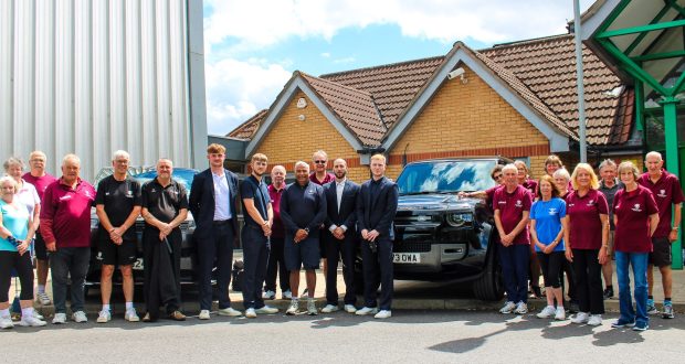 Vertu makes £5k donation to Foundation’s Walking Cricket initiative