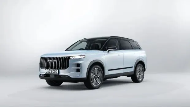 Jaecoo reveals Black Luxury edition and full hybrid