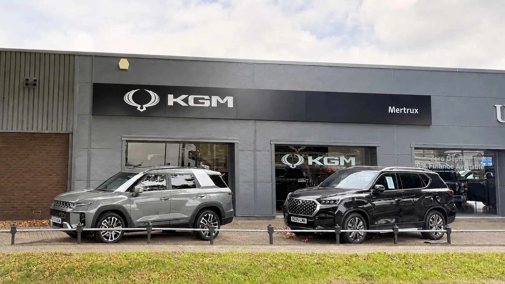 Mercedes-Benz commercial dealer Mertrux takes on KGM franchise in Derby