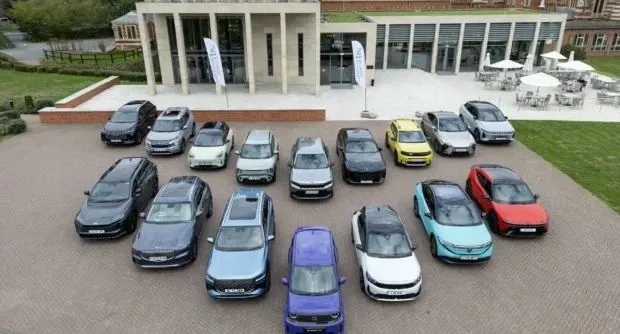 EV choice for UK customers doubles in three years, says SMMT