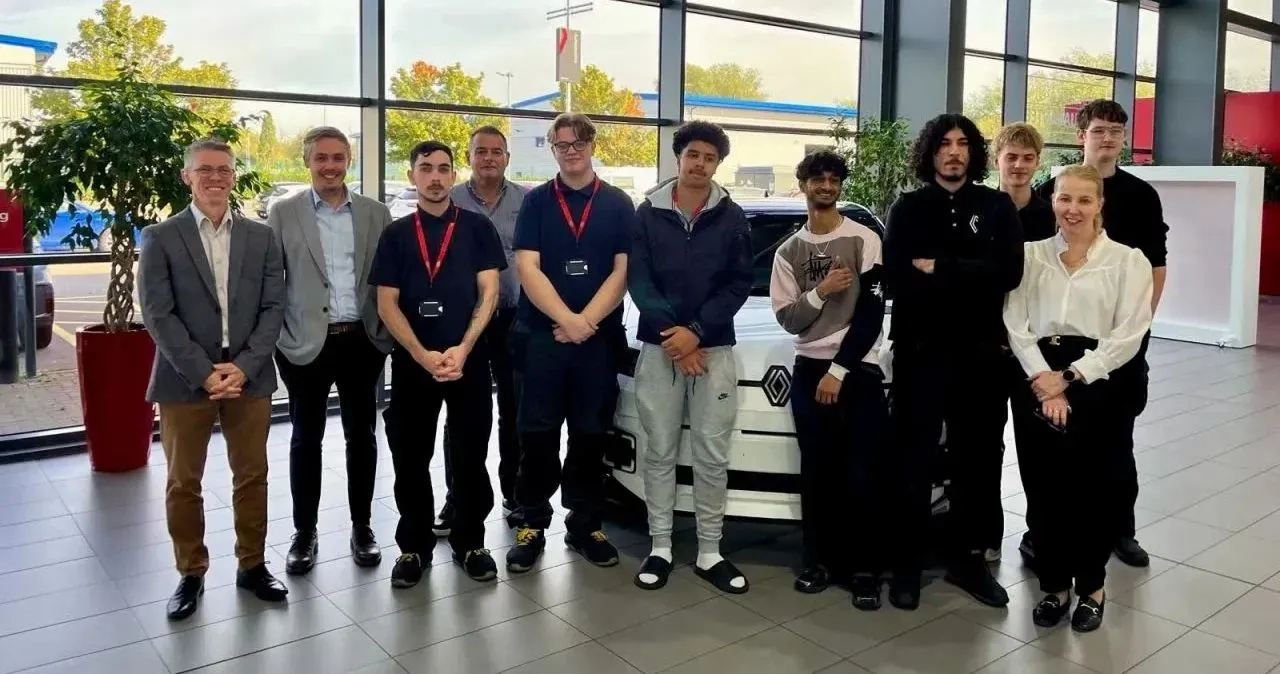 Renault Retail MD Luke Broad welcomes latest apprentices to join the group