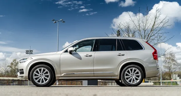 Average age drops for second month in latest Dealer Auction EVPR