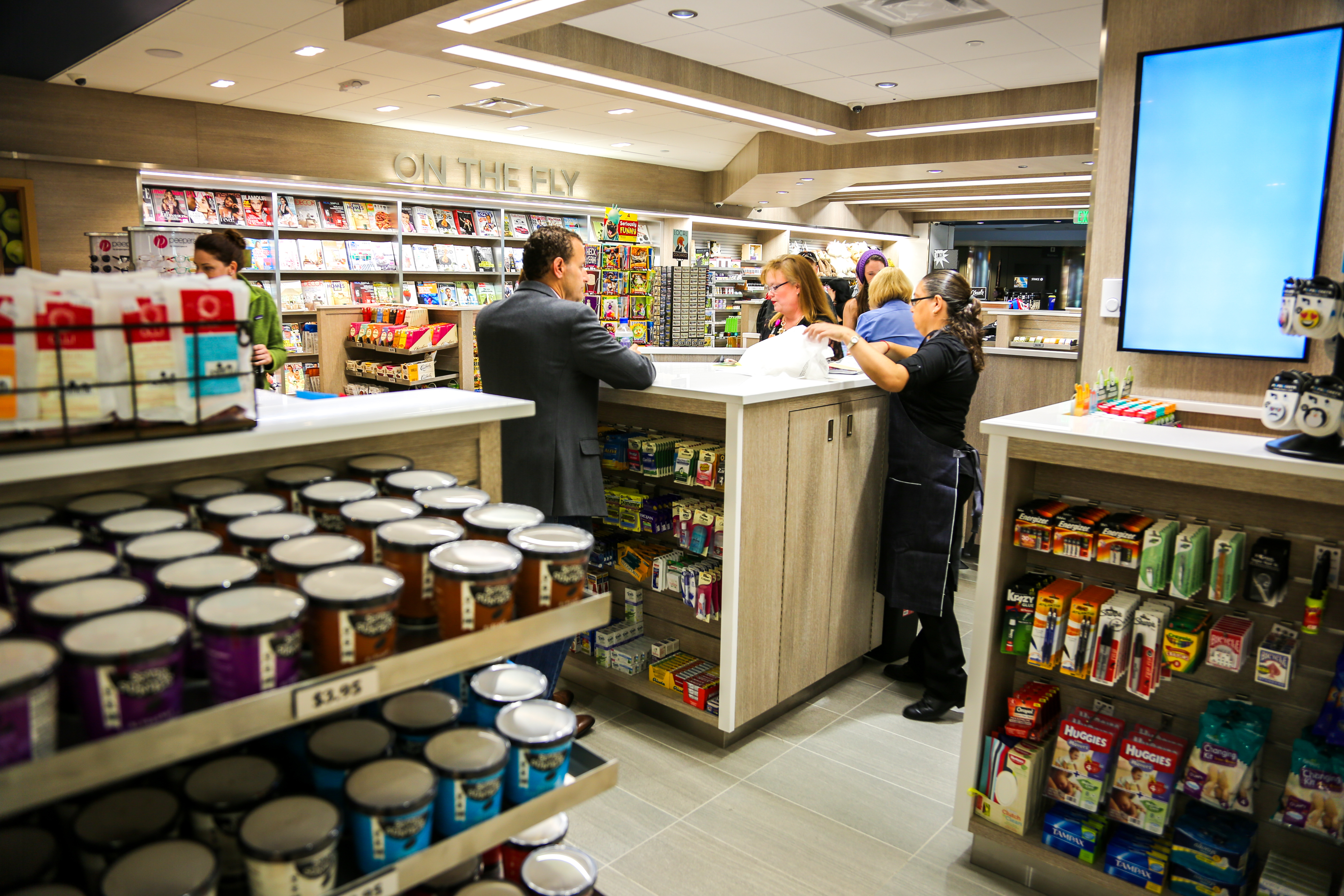 DFASS and JAF Concessions open Denver SkyMarket