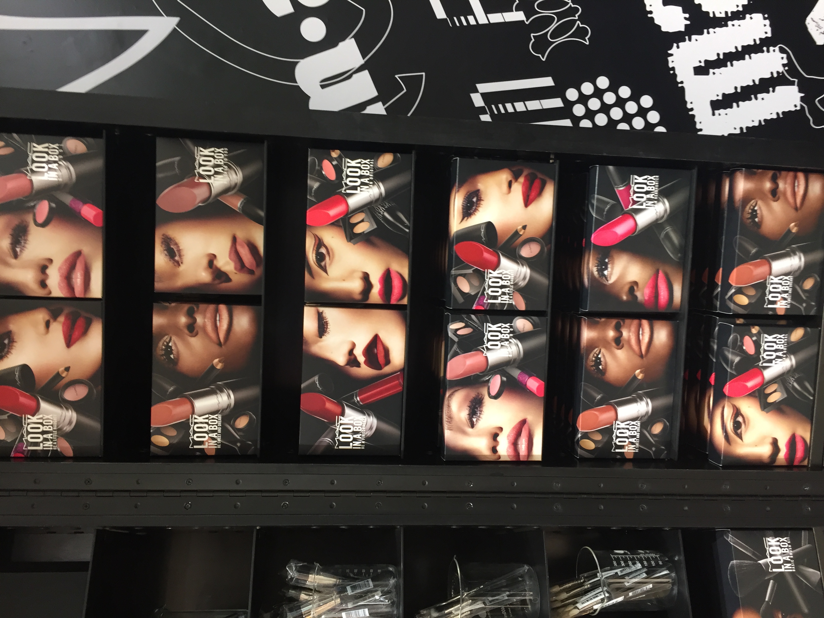 Aelia launches first travelretail Mac space in N. Ireland