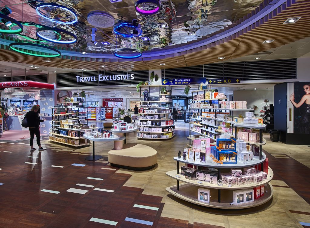 Heinemann builds “shop of the future” at Copenhagen Airport