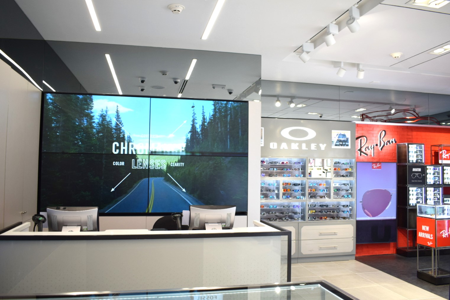 Luxottica and Duty Free Americas unveil second standalone store