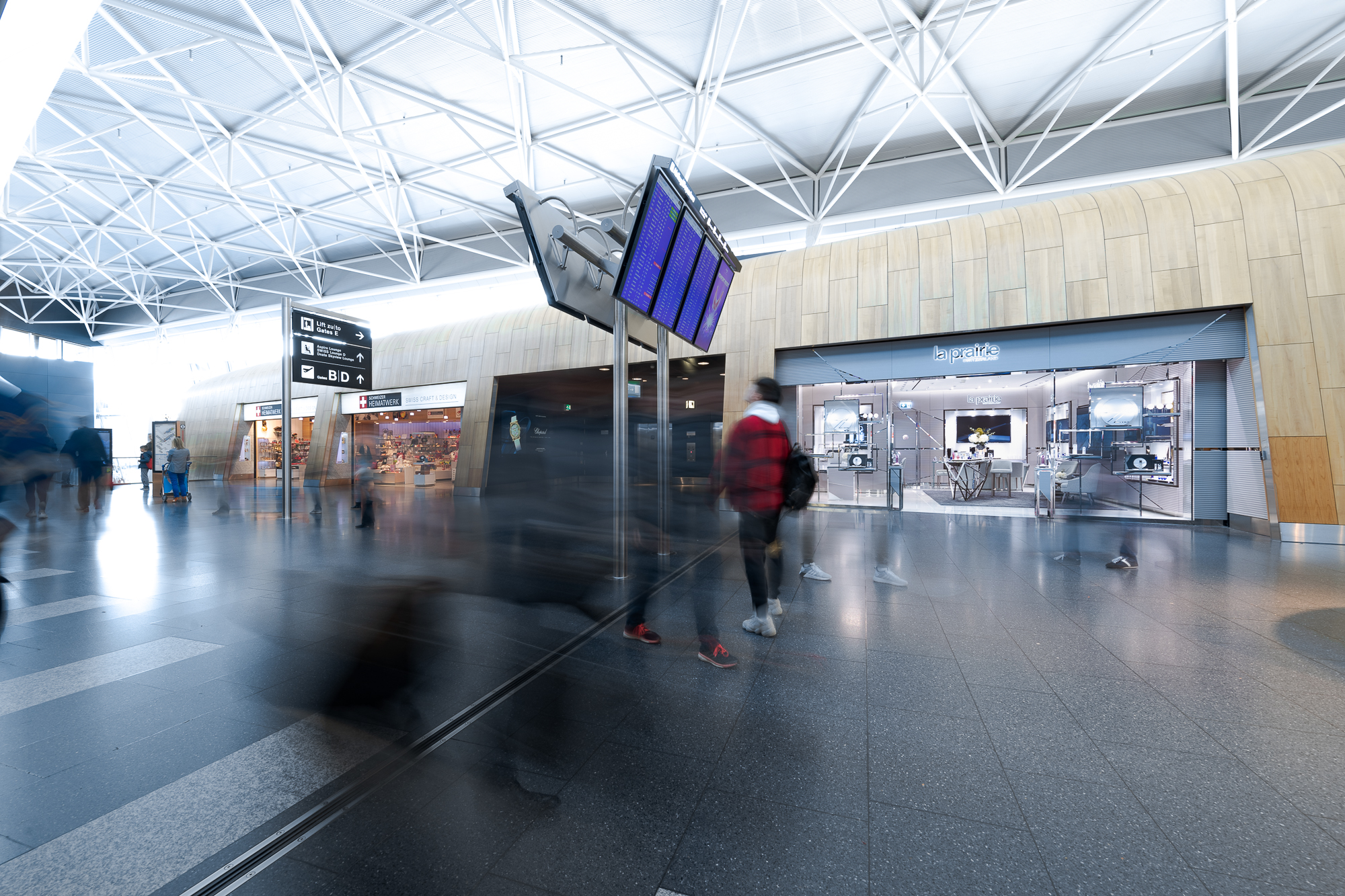 La Prairie creates artful immersive boutique at Zurich Airport