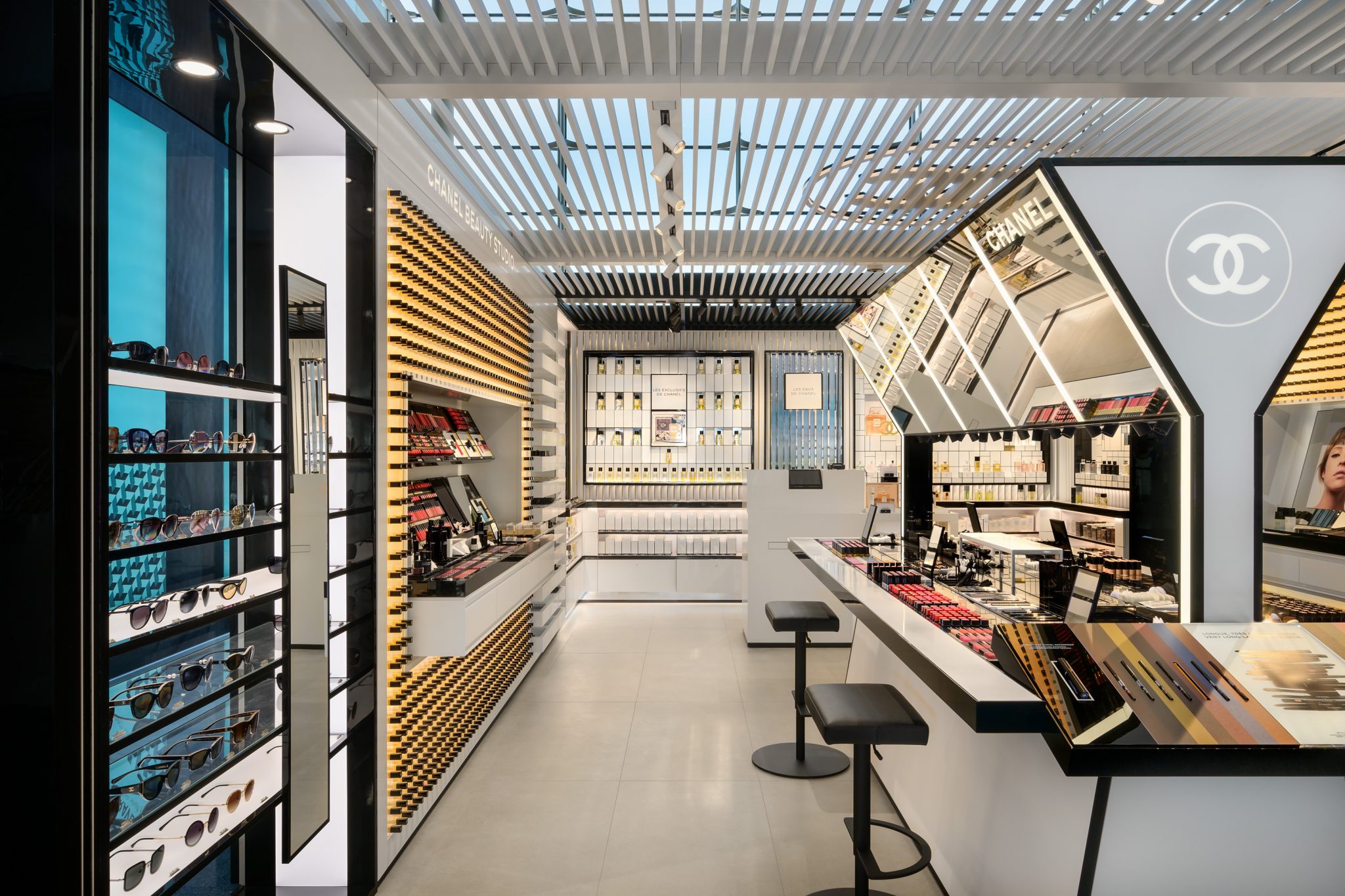 Chanel unveils new boutique with Lagardere and ADP