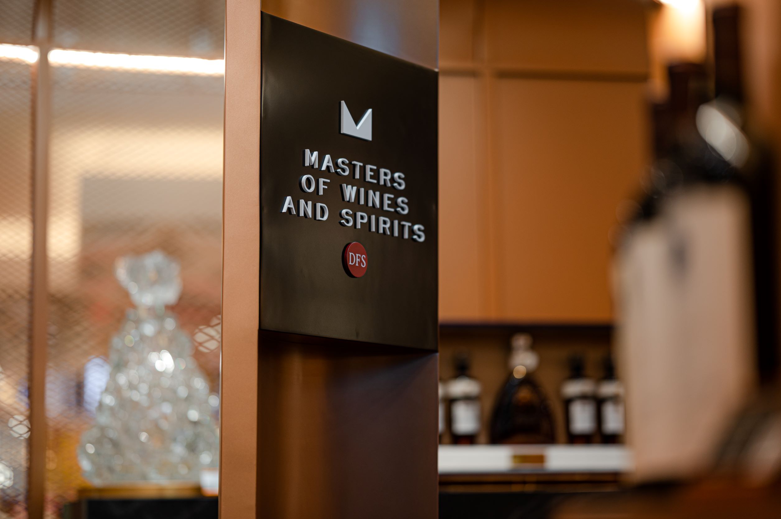 Masters of Wines and Spirits 洋書hardcover 【公式通販】