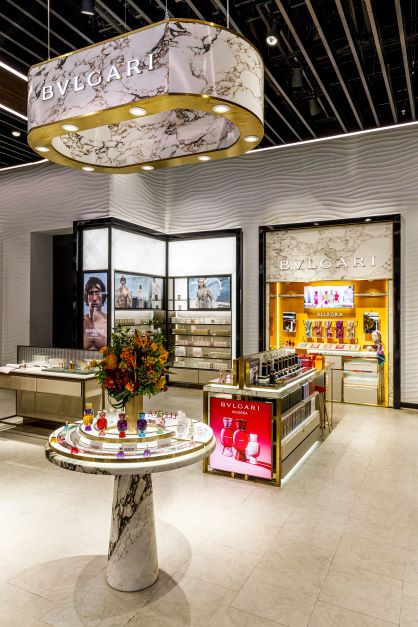 İGA Istanbul Airport on X: Luxury Square with its 28 luxury brands that  offer a wide range of products from clothing to jewelry and from shoes to  accessories is now at the