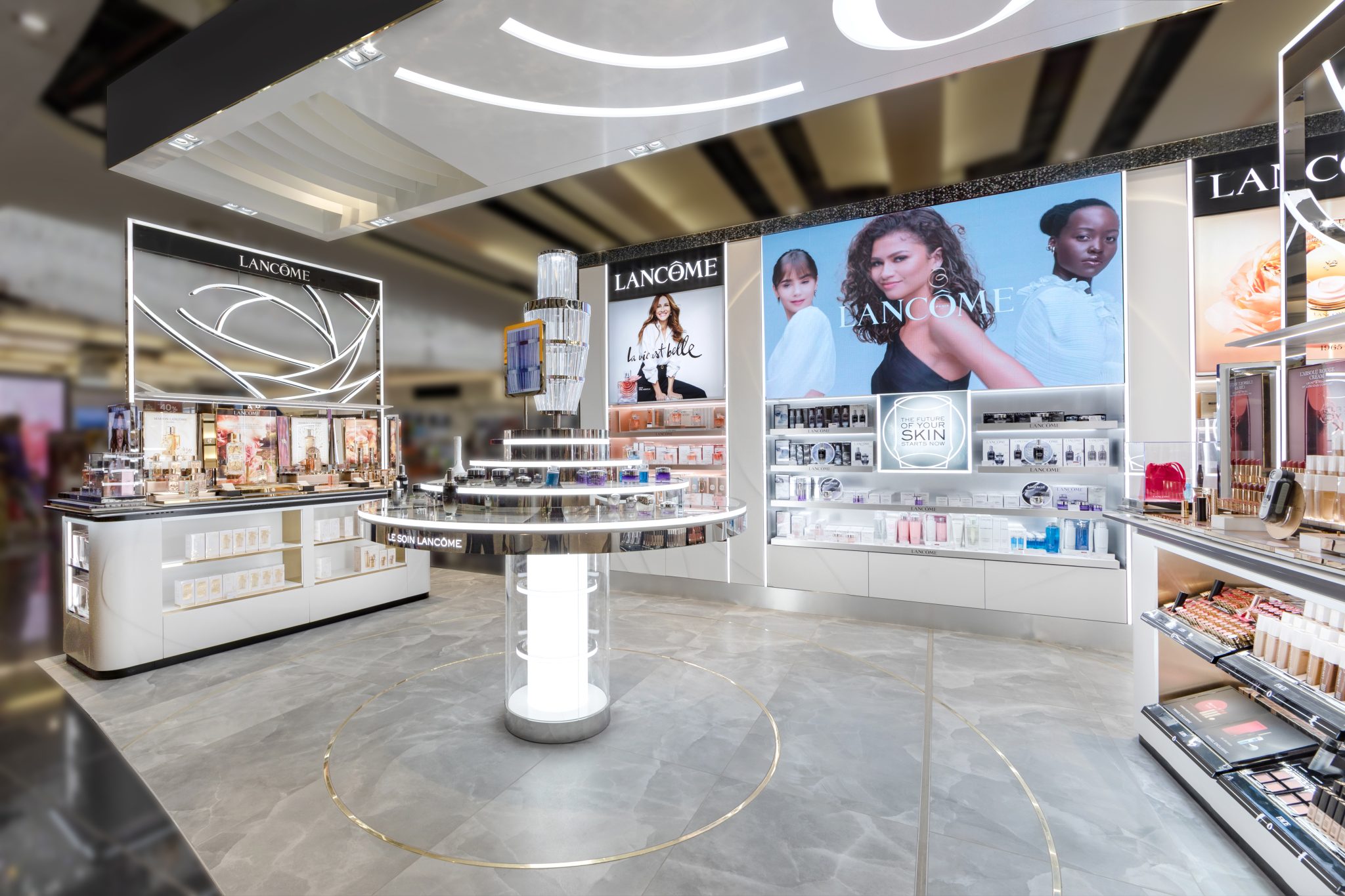 Lancôme’s new store concept blooms with Dufry at Heathrow T5