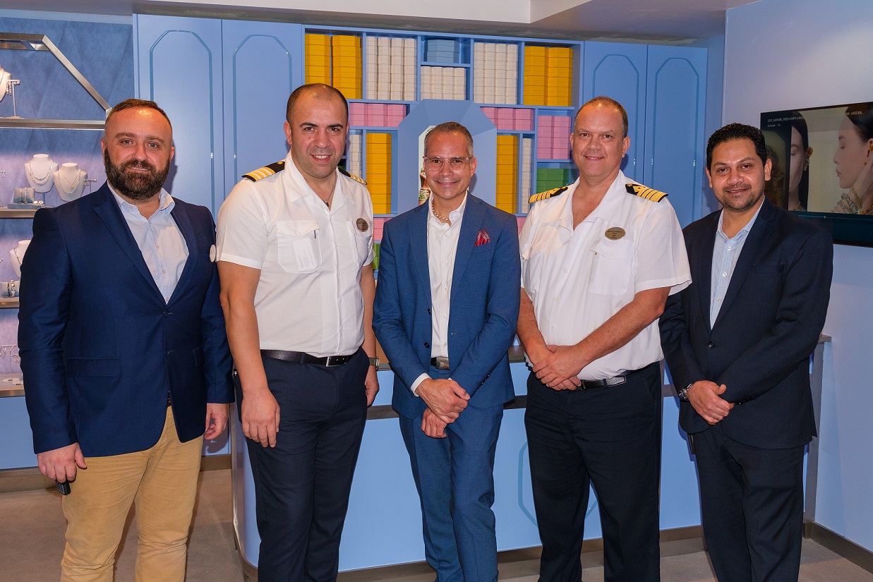 Dufry and Swarovski unveil cruise-first concept onboard NCL Escape