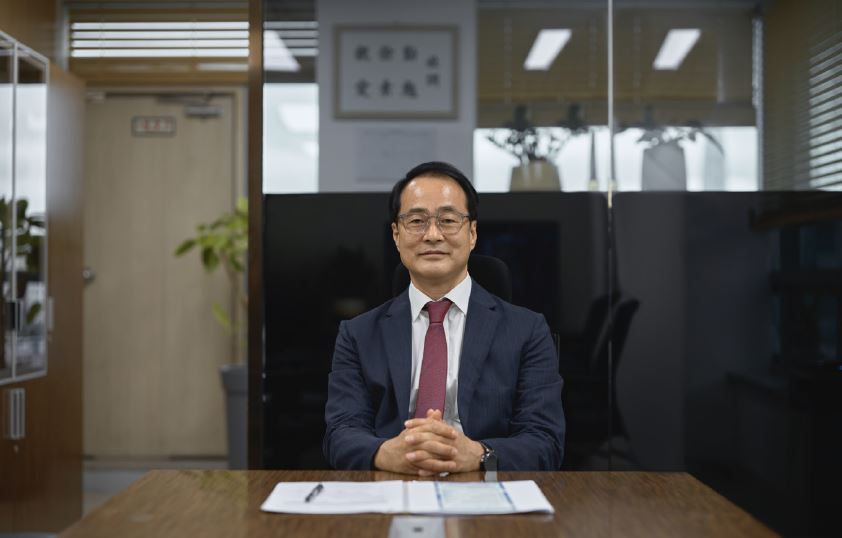 Interview: Hyundai Department Store Duty Free CEO Jae-Shil Lee - Vimarsana News