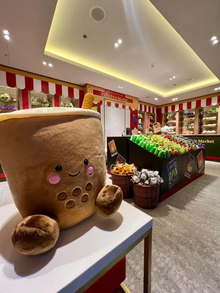 Harding+ features Palm Pals takeover onboard P&O Cruises' Iona