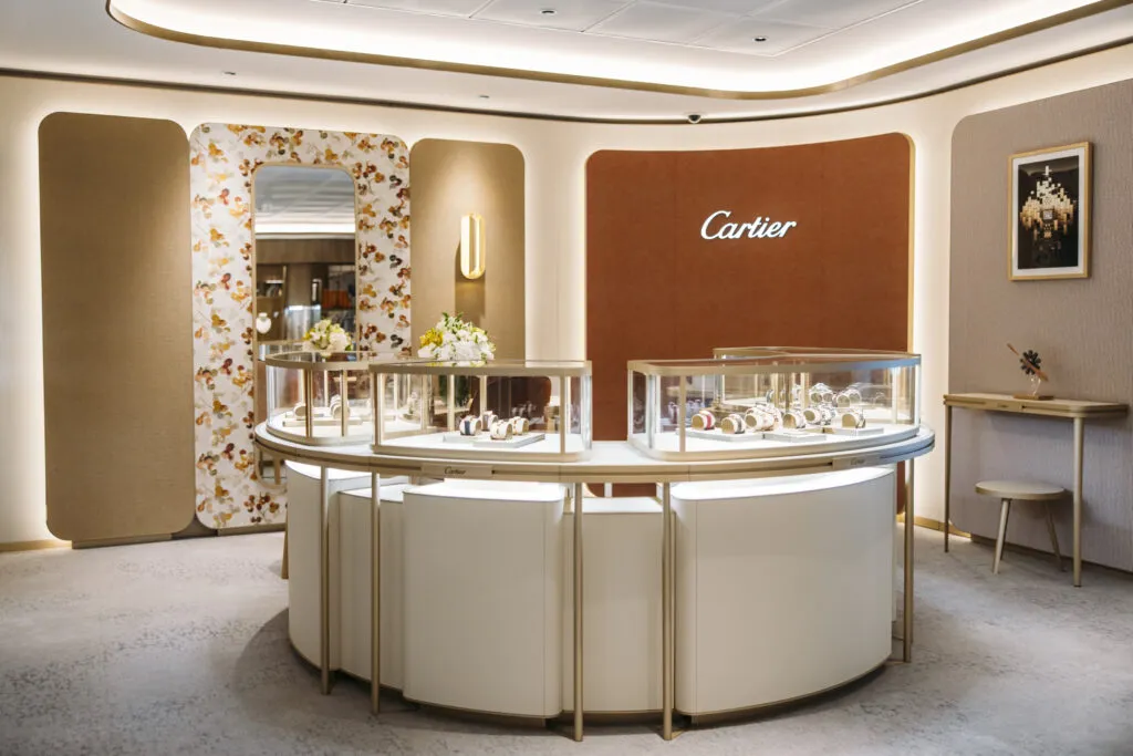 Starboard debuts luxury offerings onboard new Ritz-Carlton Yacht