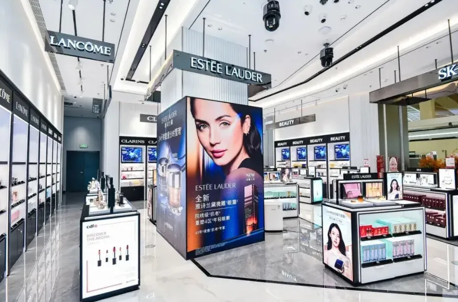 guangzhou airport duty free tobacco CDFG opens flagship T3 store at Guangzhou Baiyun Airport