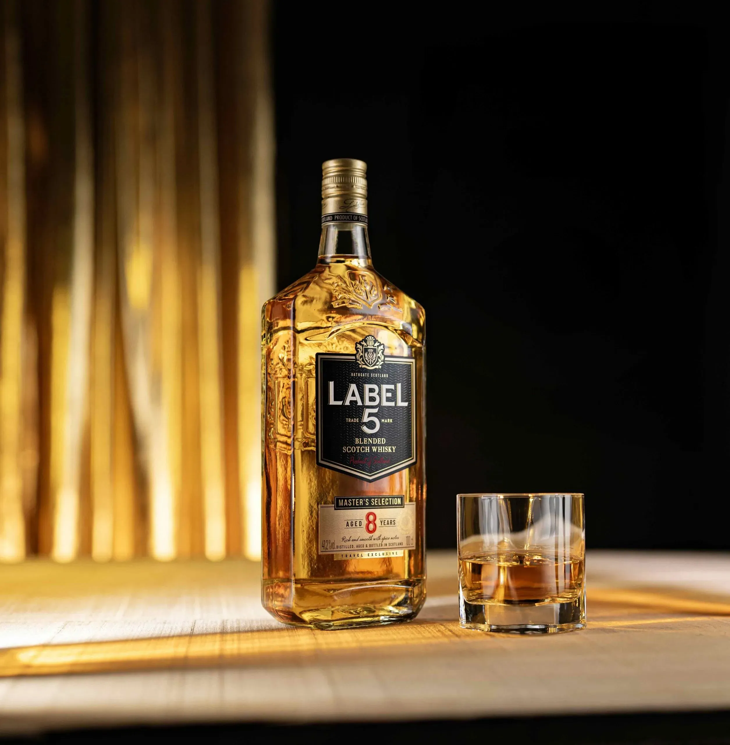 PATENT 5 6th Anniversary Whisky 箱無し La Martiniquaise-Bardinet unveils first LABEL 5 travel exclusive