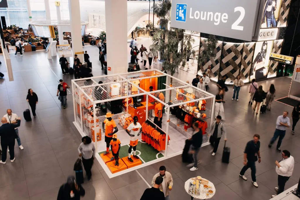 Oranje World Cup pop-up store opens at Schiphol Airport