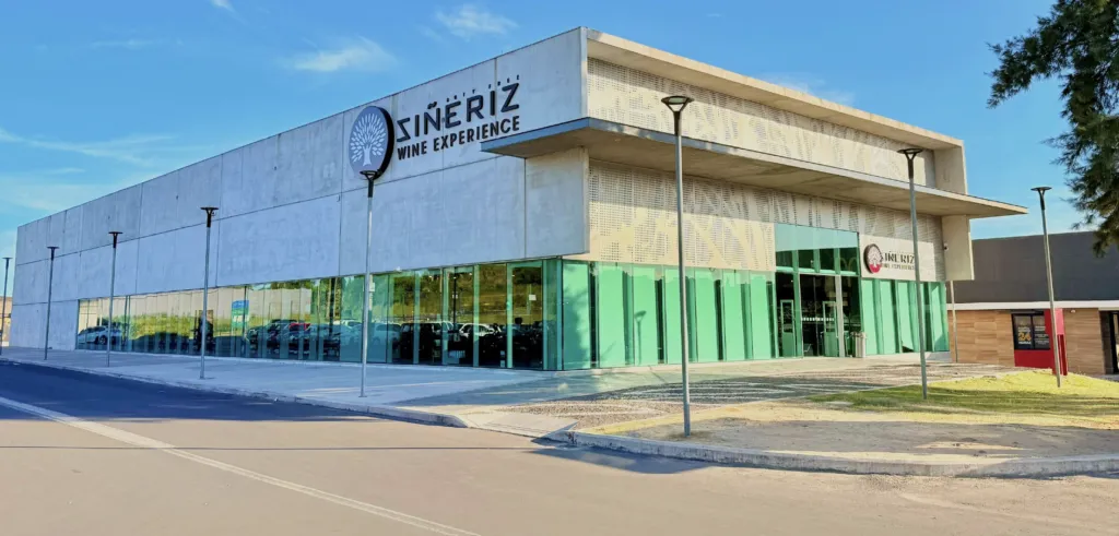 Siñeriz reports strong start for Wine Experience store
